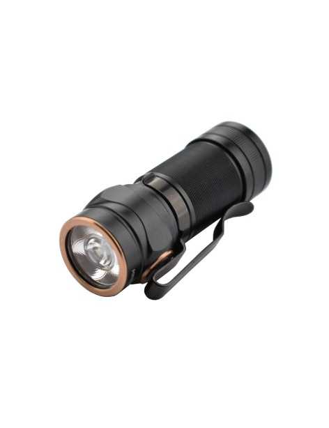 Lampe ultra-compacte Fenix E18R - 750 lumens